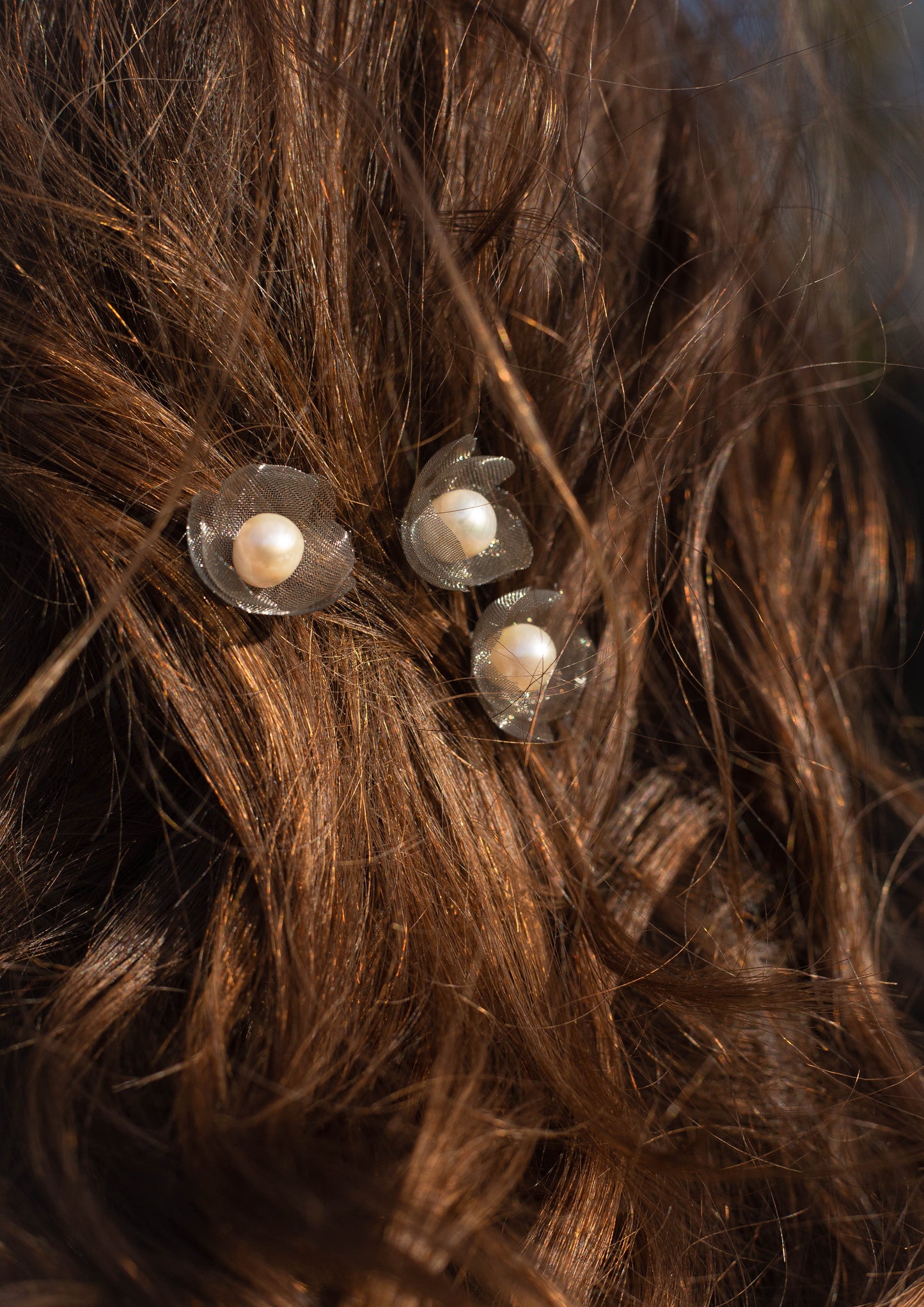 Celia Delicate Pearl Daisy Pins